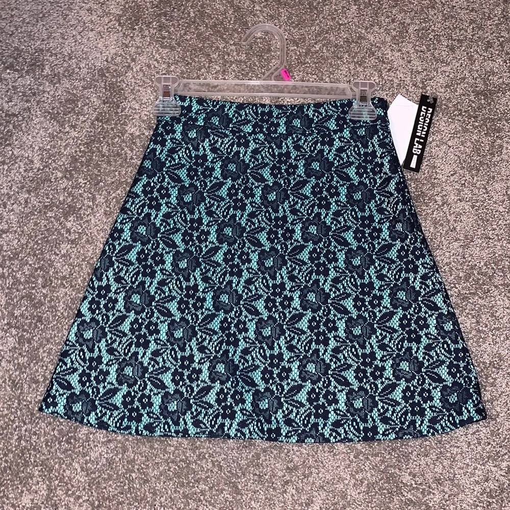 Design lab high waisted skirt with zipper closure on side NWT